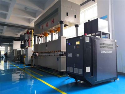 碳纖維復(fù)合材料成型工藝，記得收藏「歐能機(jī)械」